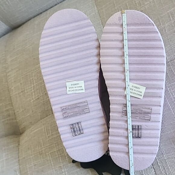 NWT Hello Kitty & My Melody Socks & House Plush Slippers Set Purple Pink Sanrio - Picture 6 of 7